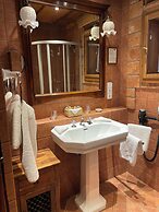 Romantik Hotel U raka