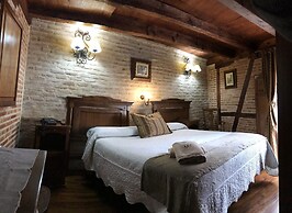 Hospedería Casa De Cisneros