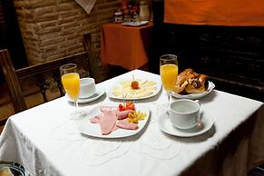 Hospedería Casa De Cisneros