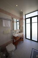 Rex Hotel