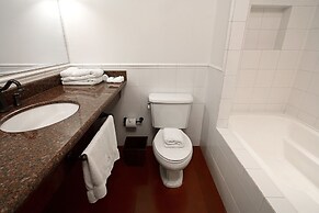 Isla de Flores Hotel