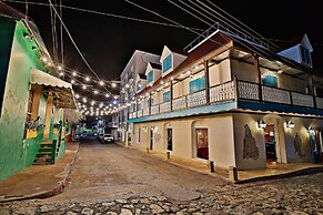 Isla de Flores Hotel