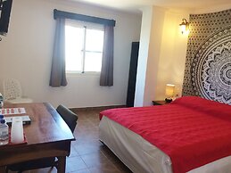 Easy Inn