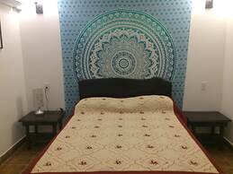 Easy Inn