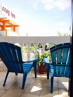 Easy Inn