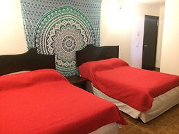 Easy Inn