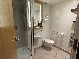 DoubleTree by Hilton Coventry Building Society Arena