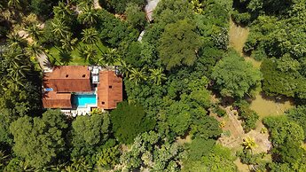 Arika Villa