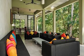 Arika Villa