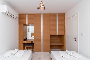 Rododafni Beach Apartments