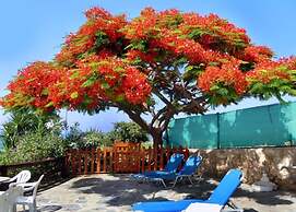 Rododafni Beach Apartments