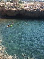 Rododafni Beach Apartments