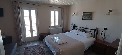 Byron Hotel