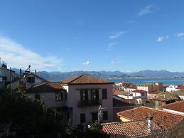 Byron Hotel