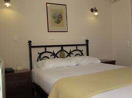 Byron Hotel