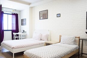 26 Bed and Coffee