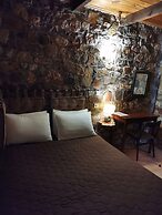 Ataviros Hotel