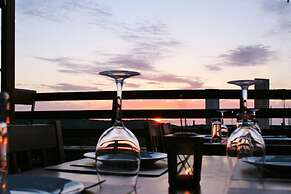 Ataviros Hotel