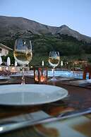 Ataviros Hotel