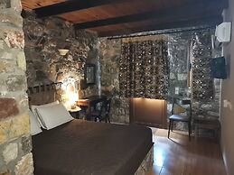 Ataviros Hotel