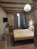 Ataviros Hotel