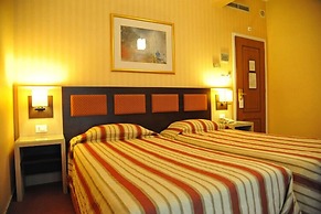 Rex Hotel