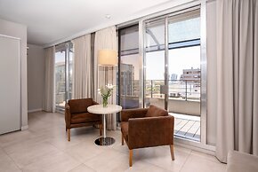 LM Hotel