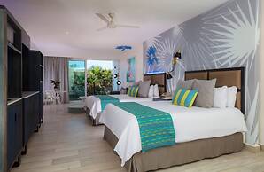 Almar Resort Luxury LGBT Beach Front Experience