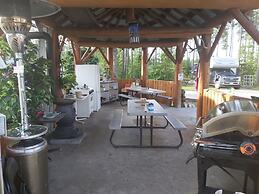 Blue River Cabins Campground & RV Park