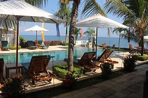 Kelapa Lovina Beach Villas