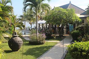 Kelapa Lovina Beach Villas