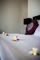 Kelapa Lovina Beach Villas