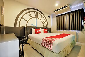 OYO 501 At Night Hostel