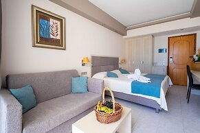 Kamari Beach Hotel - All inclusive