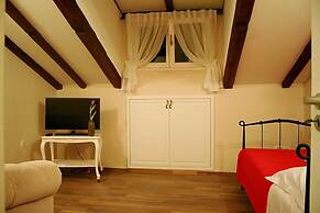 Banica Apartments & Rooms