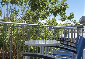Dolfin Hotel