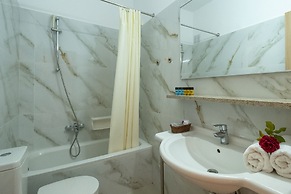 Dolfin Hotel