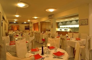 Dolfin Hotel