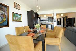 Infiniti Blu Luxury Ocean Front Condos