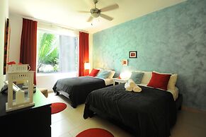 Infiniti Blu Luxury Ocean Front Condos