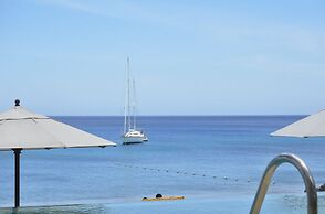 Infiniti Blu Luxury Ocean Front Condos