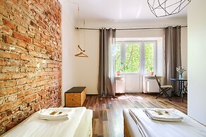 Lull Hostel
