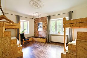Lull Hostel