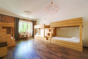 Lull Hostel