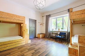 Lull Hostel