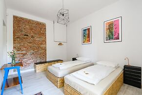 Lull Hostel