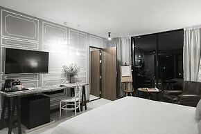 Art Mai Gallery Nimman Hotel