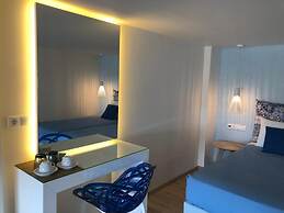 Elpida Beach Studios