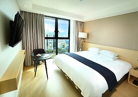 Hotel The One