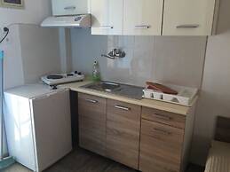 Alexandros Apartments